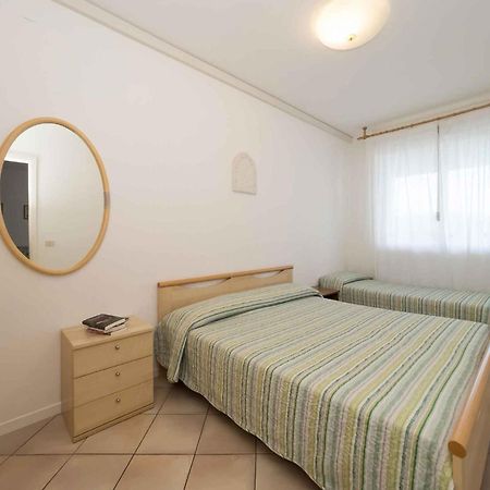 Apartment In Lignano Sabbiadoro 21783 Kültér fotó